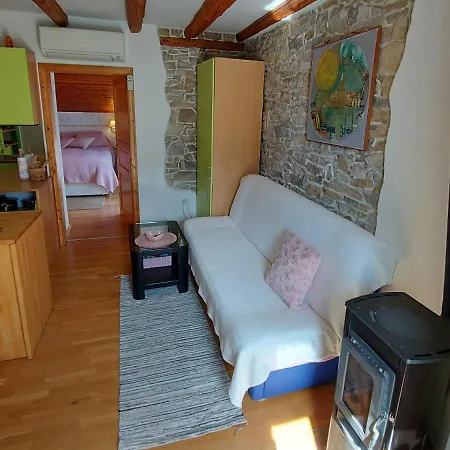 Stella - Parking Apartment *