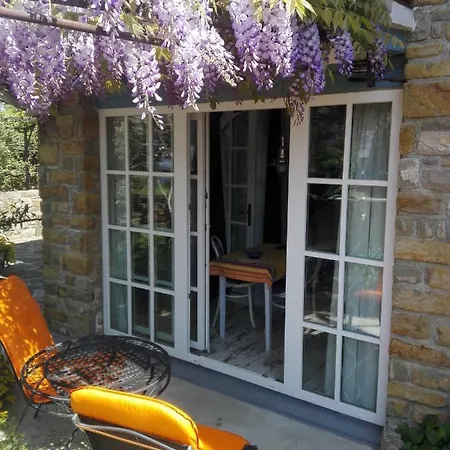 Stella - Parking * ピラン