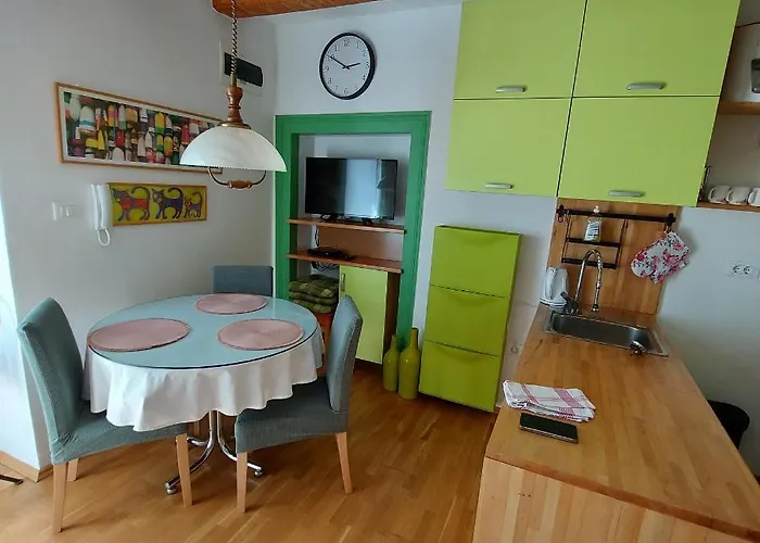 Stella - Parking Appartement