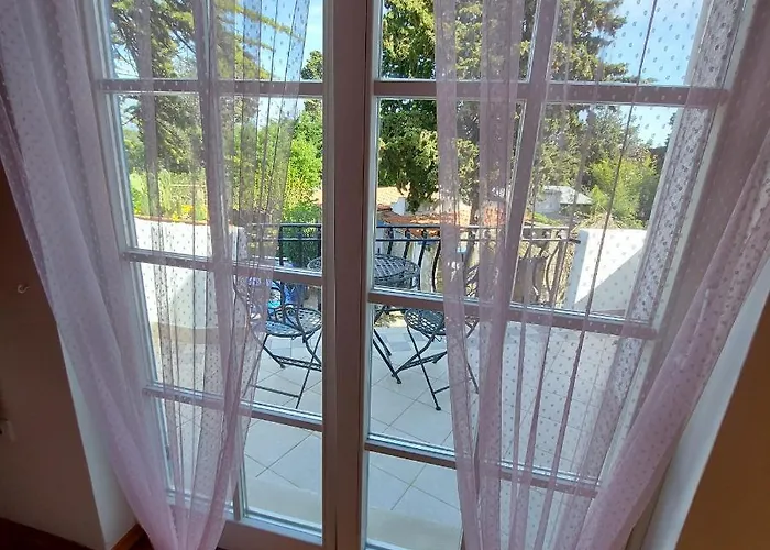 Stella - Parking Piran