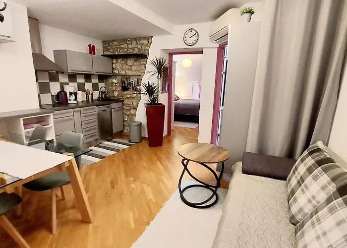 Apartament Stella - Parking