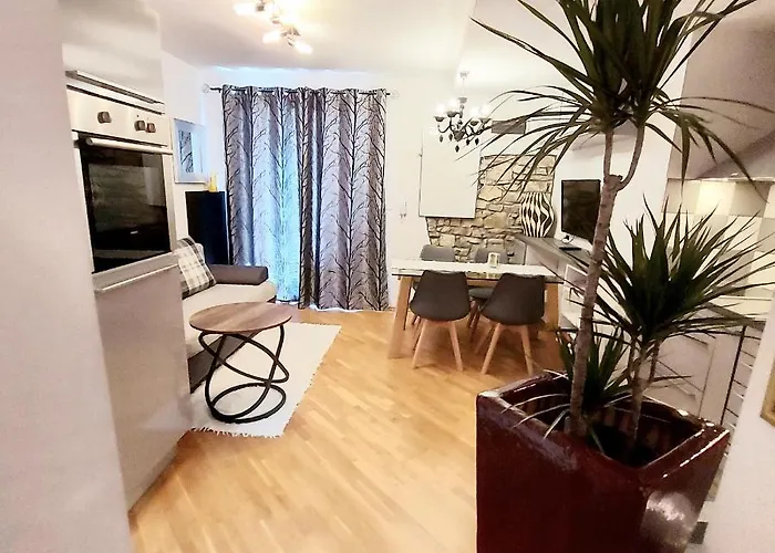 Apartament Stella - Parking