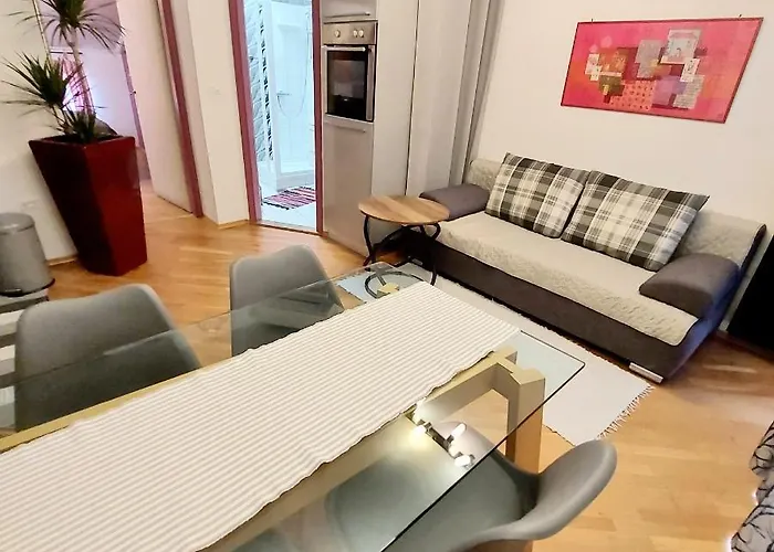 Stella - Parking Appartement Piran